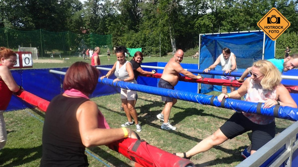 2020-lidsky-fotbal-oblibena-atrakce-pro-vas-teambuilding/hotrock-zabavna-atrakce-lidsky-stolni-fotbal-02.jpg 2020-lidsky-fotbal-oblibena-atrakce-pro-vas-teambuilding/hotrock-zabavna-atrakce-lidsky-stolni-fotbal-02.jpg
