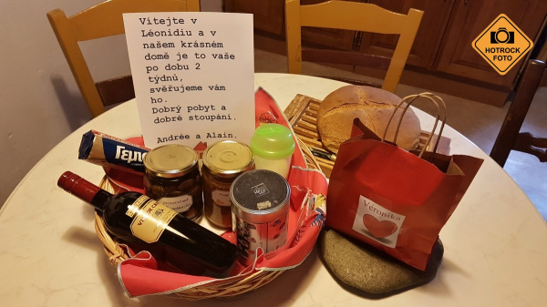 Krásný a milý pozdrav od našich hostitelů Krásný a milý pozdrav od našich hostitelů