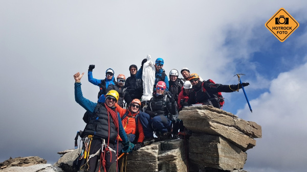 Ahooooj z vrcholu Gran Paradiso